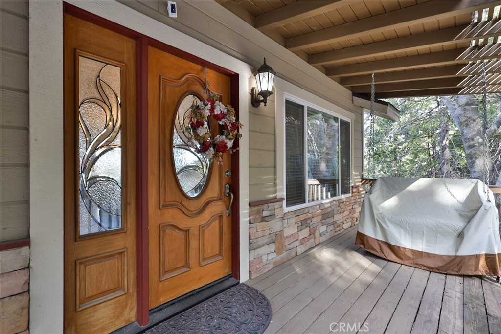 25152 Valle Drive Property Photo 1