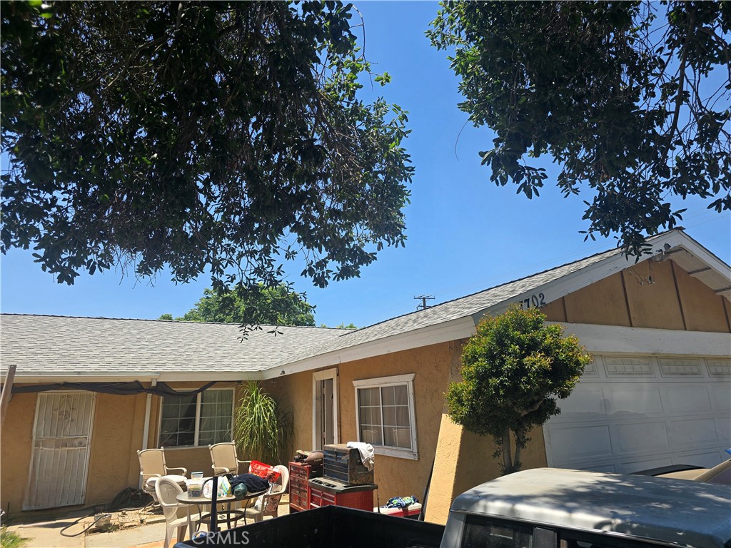 7702 Newport Court Property Photo 1