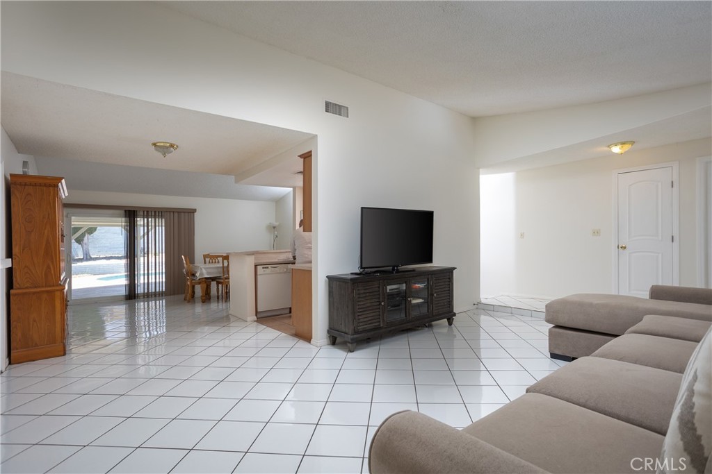 6068 Geremander Avenue Property Photo 5