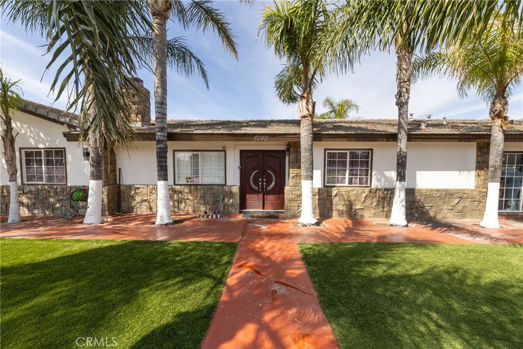 7040 Oleander Avenue Property Photo