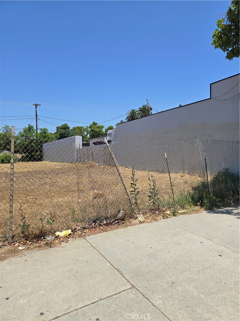855 W Holt Avenue Property Photo 14