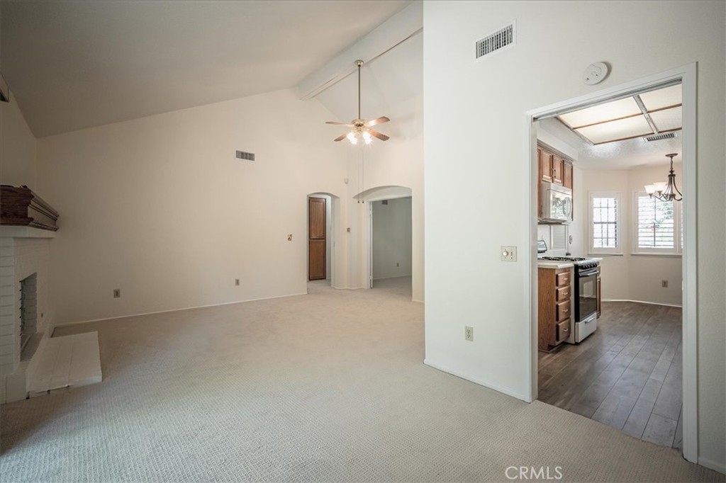 7586 Windsong Place Property Photo 7