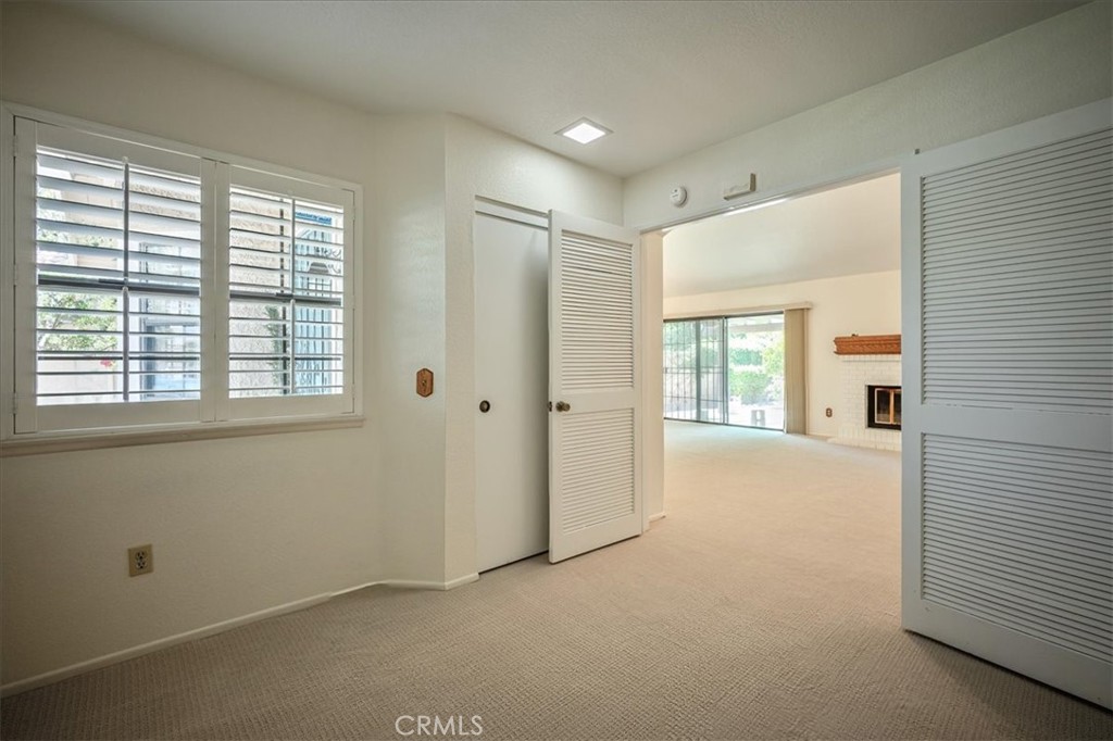 7586 Windsong Place Property Photo 13