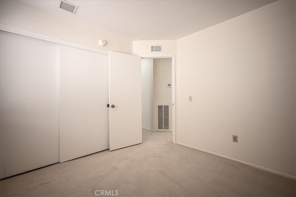 7586 Windsong Place Property Photo 19