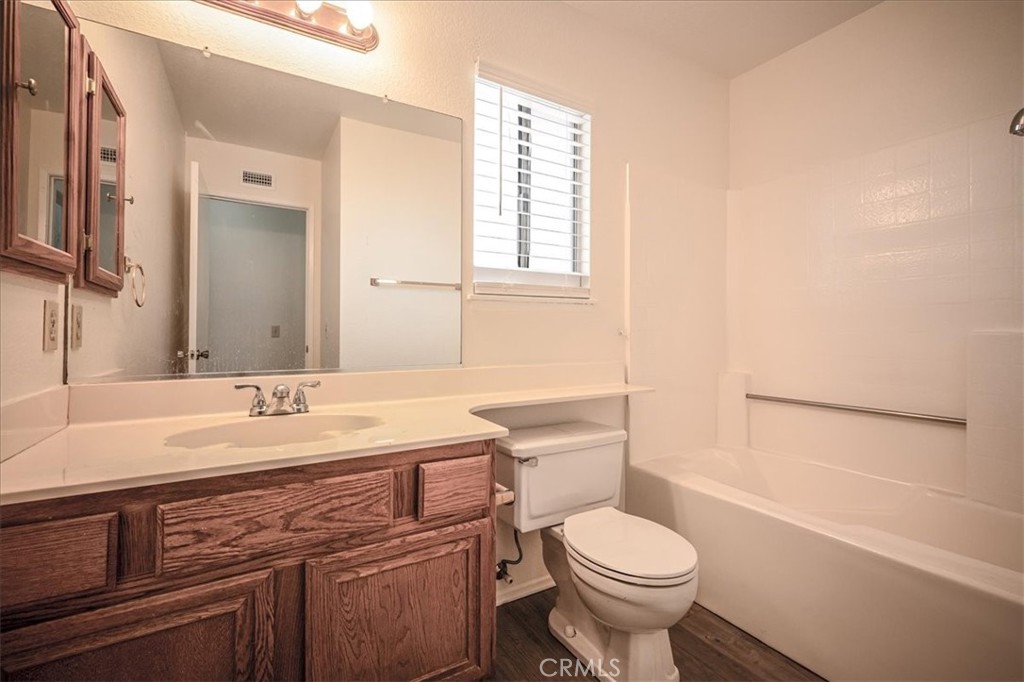 7586 Windsong Place Property Photo 22