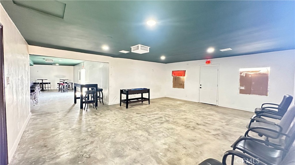 8232 Santa Fe Avenue Property Photo 16