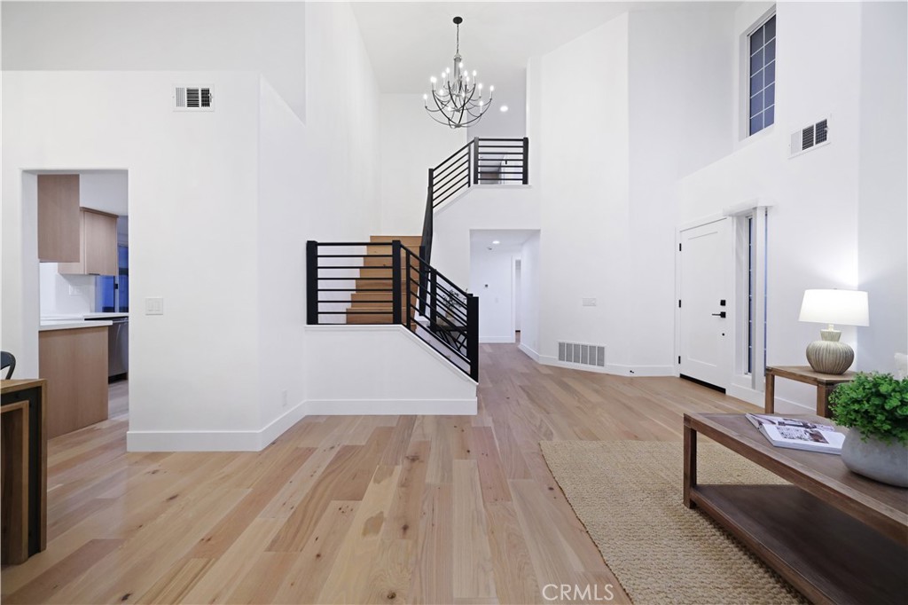5672 San Marino Way Property Photo 8