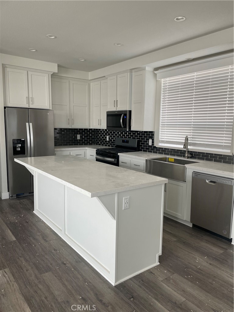 4095 Fruit Street 607 Property Photo 2