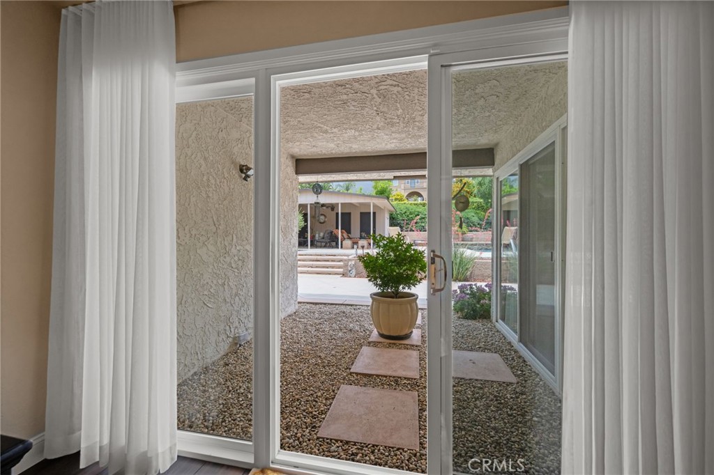 9430 Valley View Street Property Photo 15