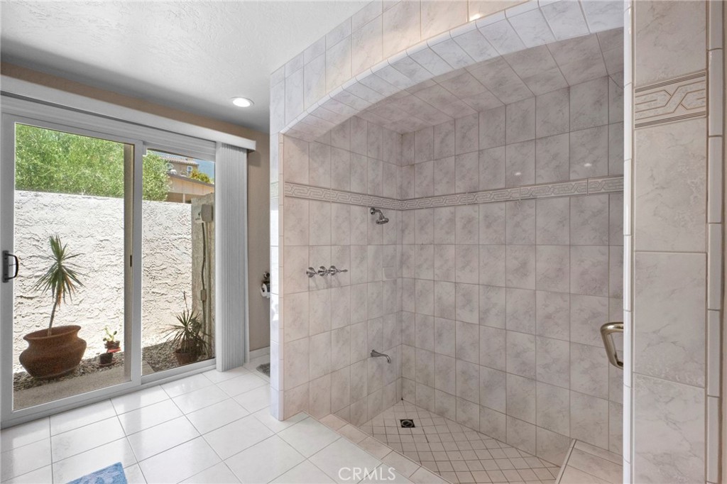 9430 Valley View Street Property Photo 29