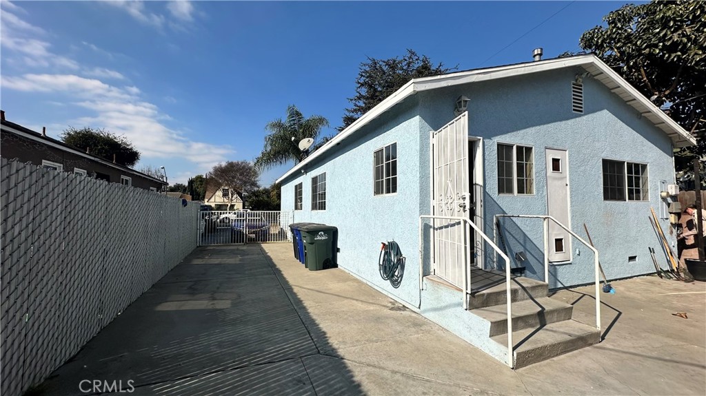 9206 Elizabeth Avenue Property Photo 1