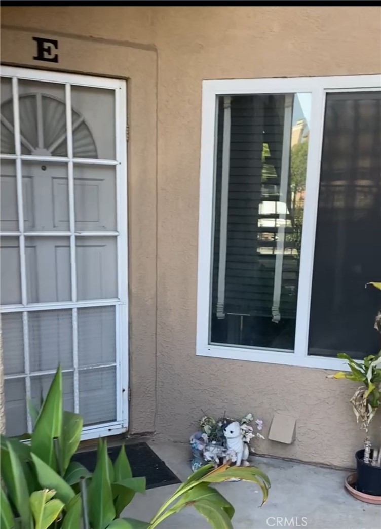 2714 S Montego # E E Property Photo 1