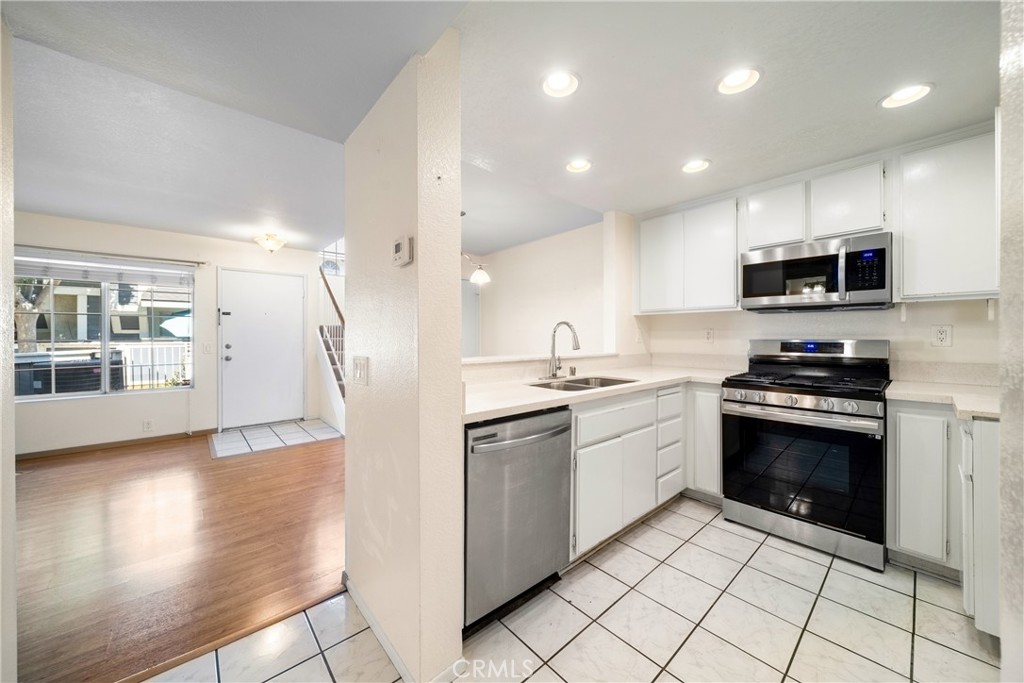 12277 Foster Road Property Photo 12