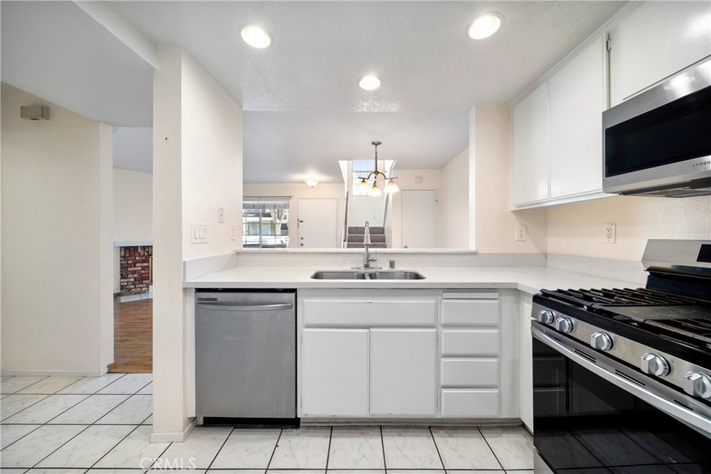 12277 Foster Road Property Photo 13