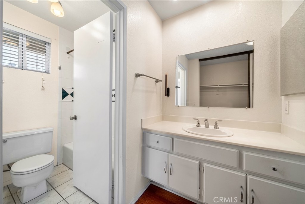 12277 Foster Road Property Photo 22