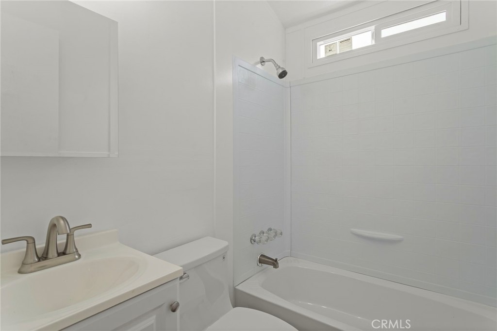 19548 E Cypress Street 03 Property Photo 23