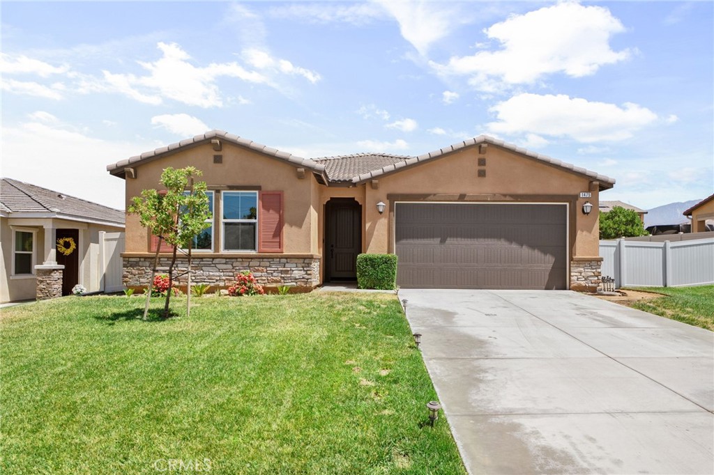 1475 Claire Avenue Property Photo 1
