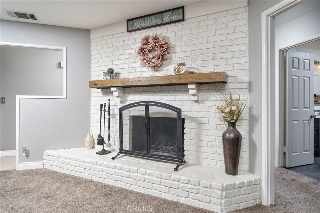 10147 Primrose Avenue Property Photo 8