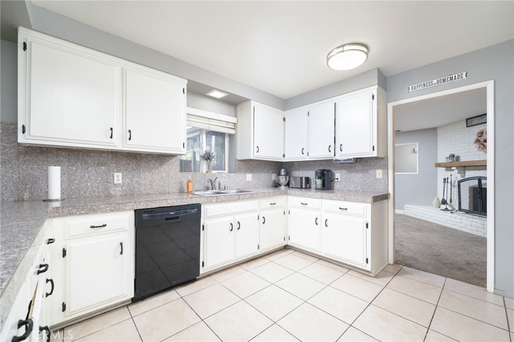 10147 Primrose Avenue Property Photo 10