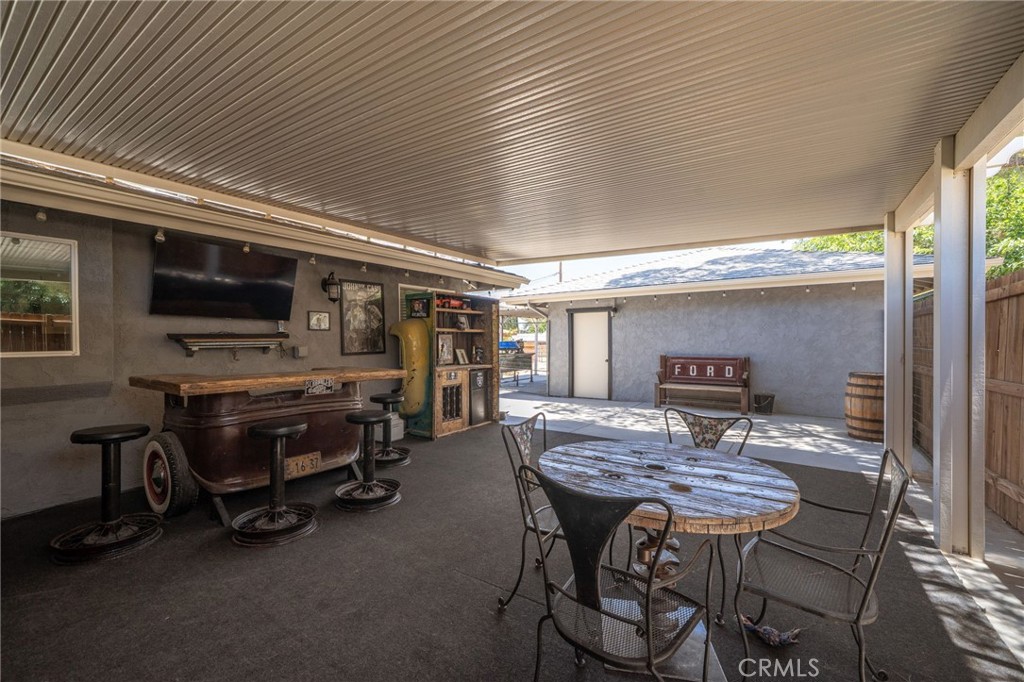 10147 Primrose Avenue Property Photo 24