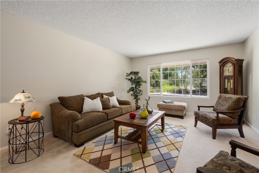 8652 Surrey Lane Property Photo 10