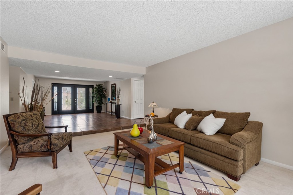 8652 Surrey Lane Property Photo 11