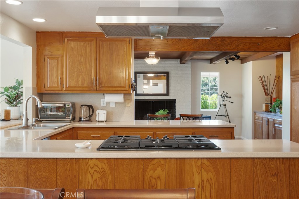 8652 Surrey Lane Property Photo 15