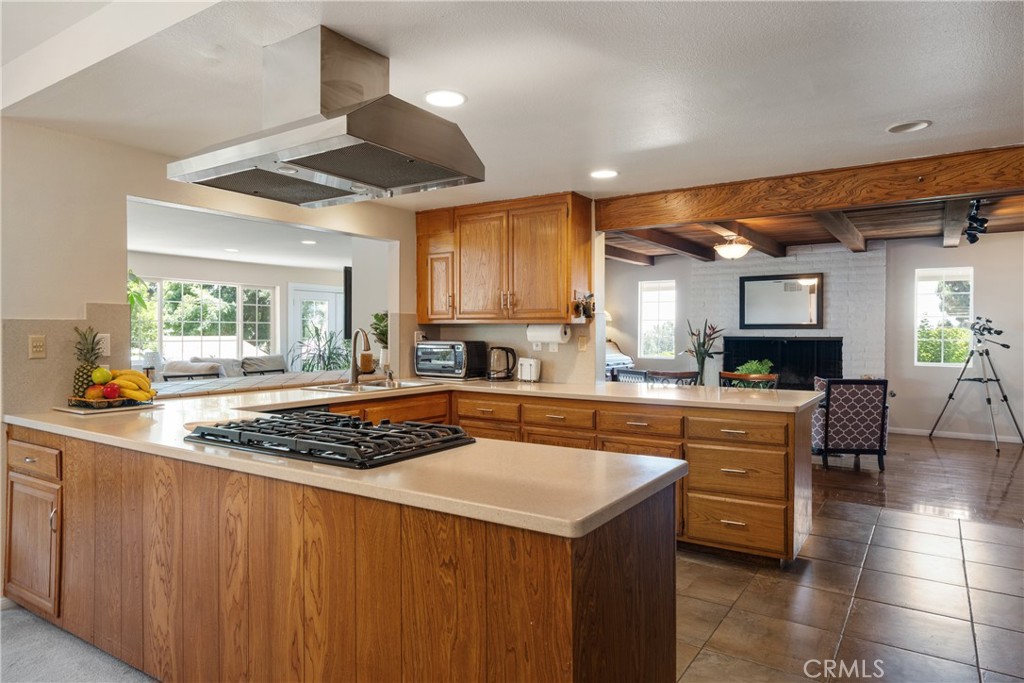 8652 Surrey Lane Property Photo 16