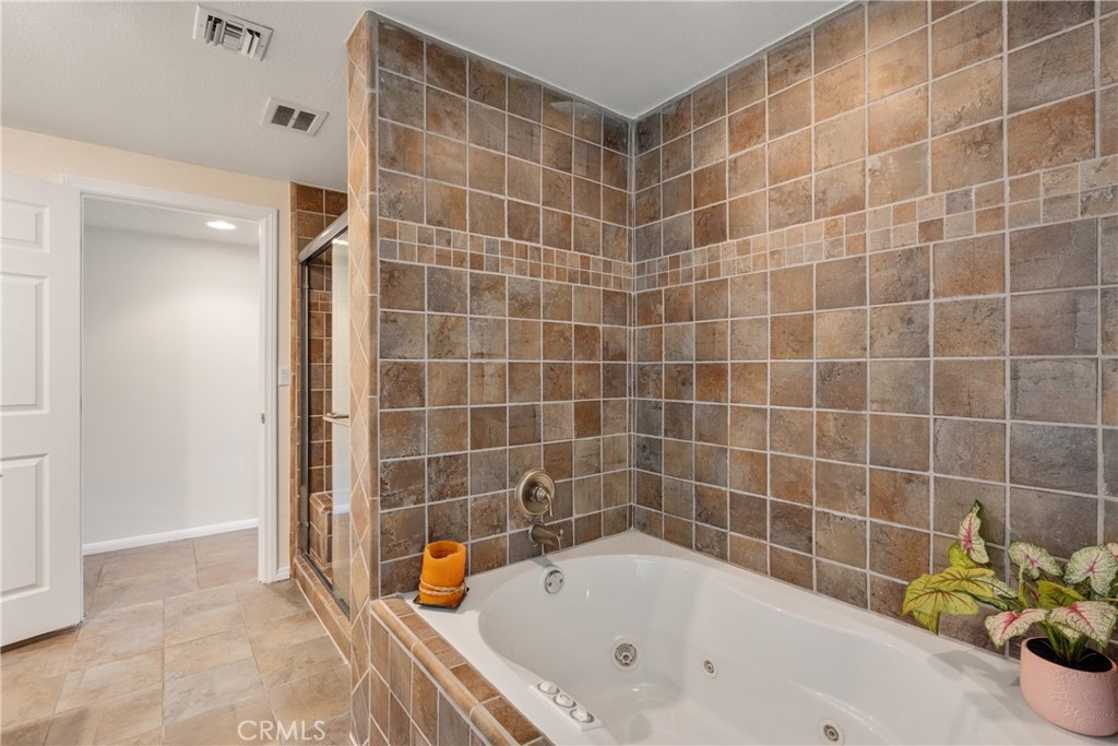 8652 Surrey Lane Property Photo 37