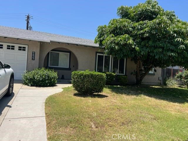 9827 Estacia Court Property Photo