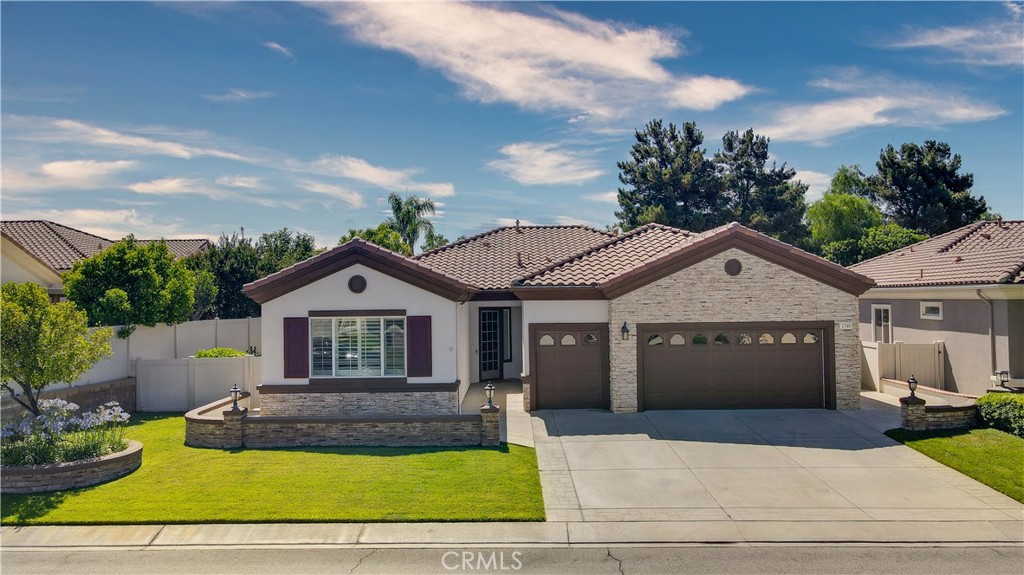 1740 Las Colinas Road Property Photo 1