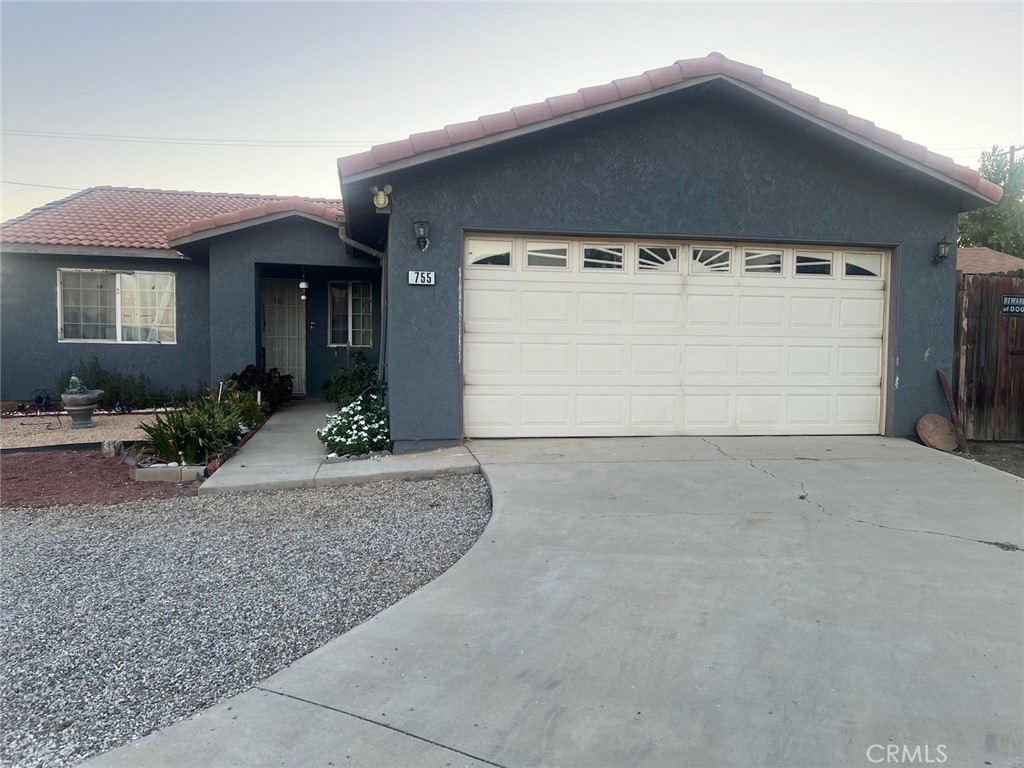 755 N Allen Street Property Photo 1