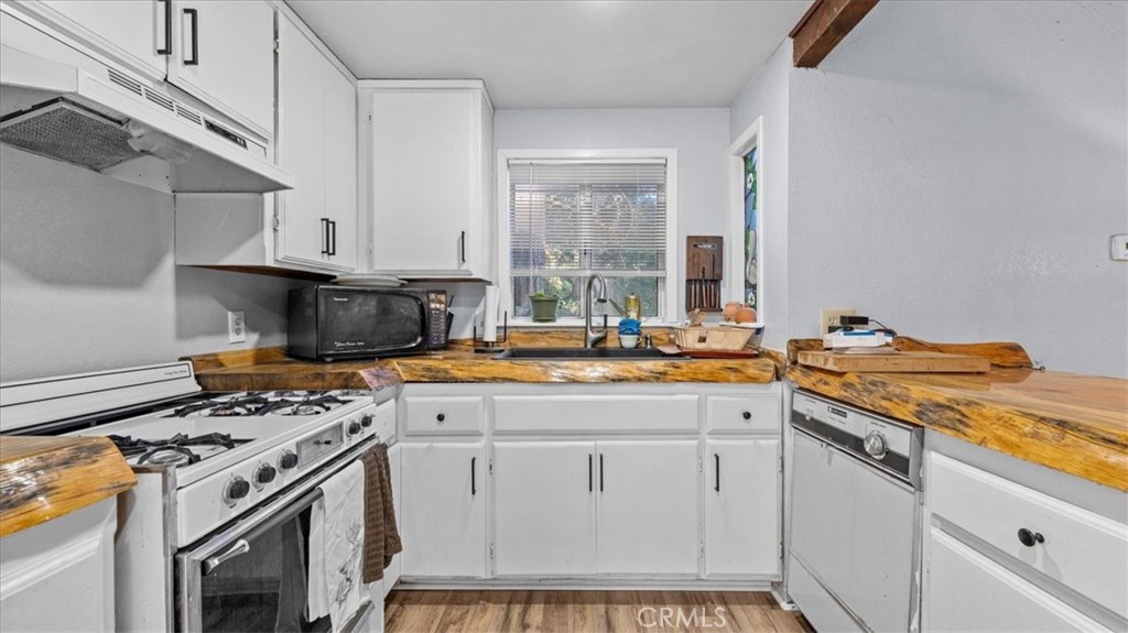 23965 Bowl Road Property Photo 6
