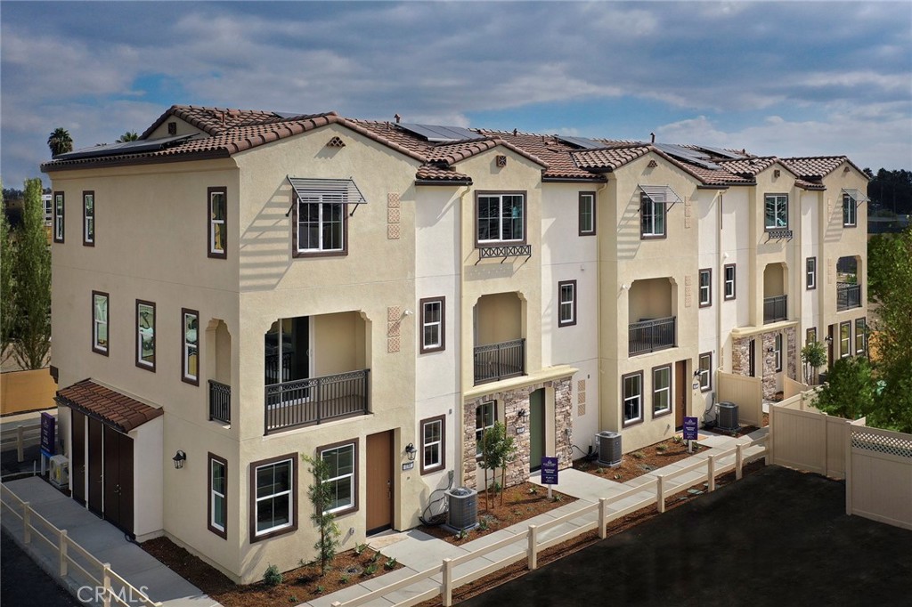 128 Colorado Property Photo 1