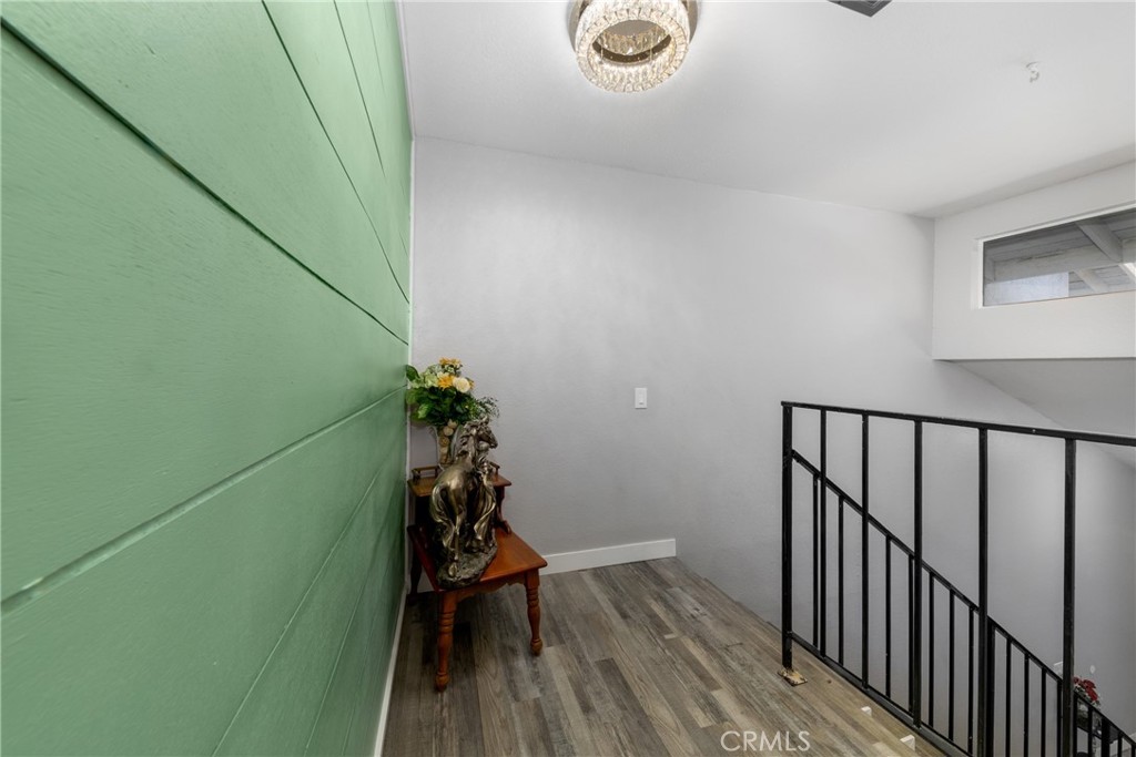 1380 W 48th Street 30 Property Photo 15