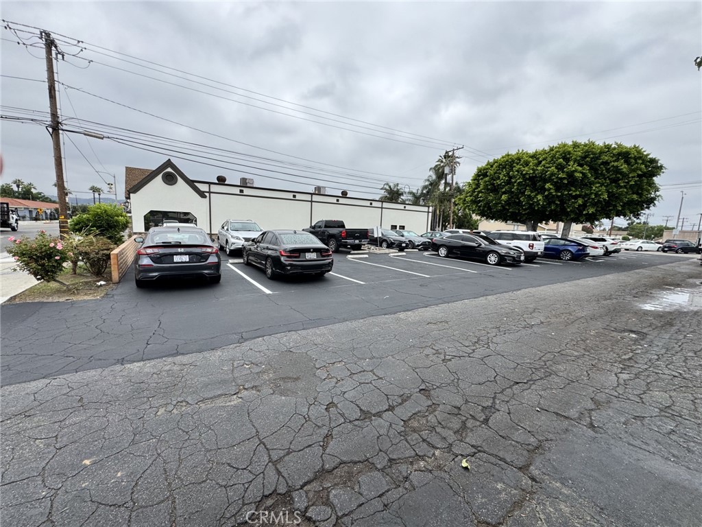 100 S Citrus Avenue Property Photo 14