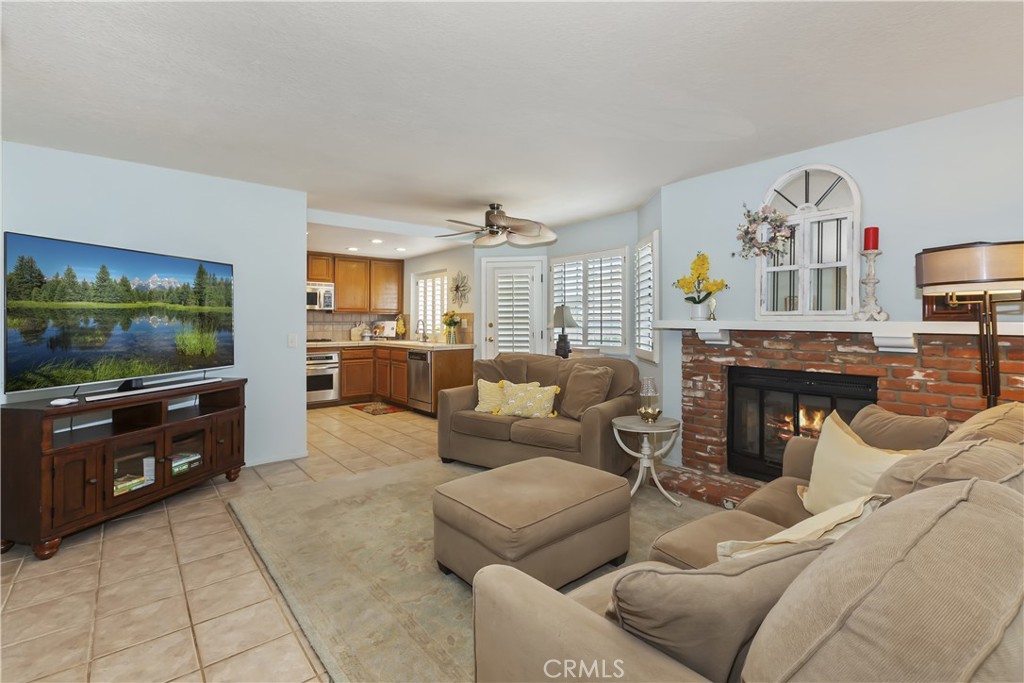 7346 Springmill Place Property Photo 15