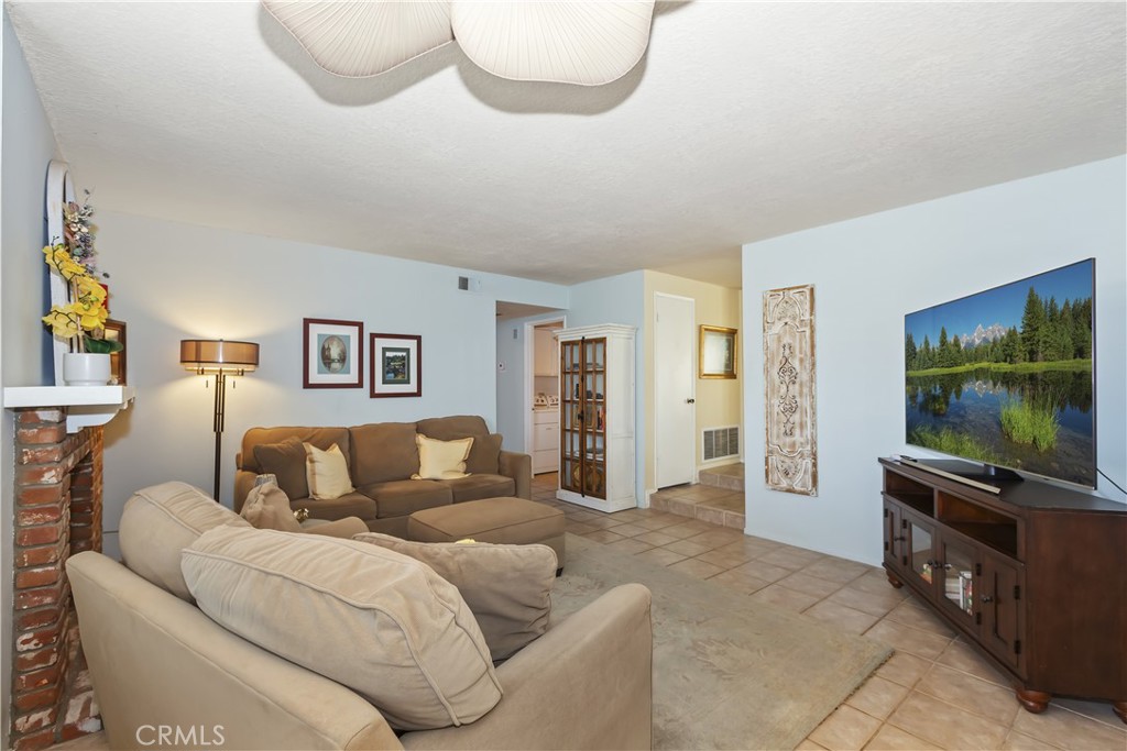 7346 Springmill Place Property Photo 16