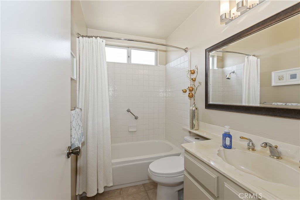 7346 Springmill Place Property Photo 18