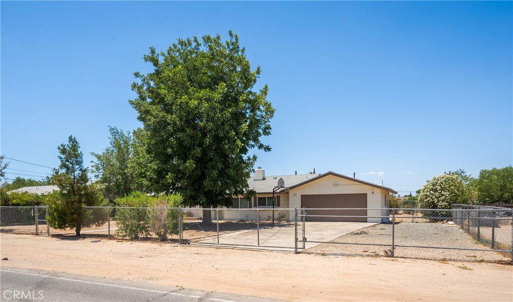10004 Oakwood Avenue Property Photo 1