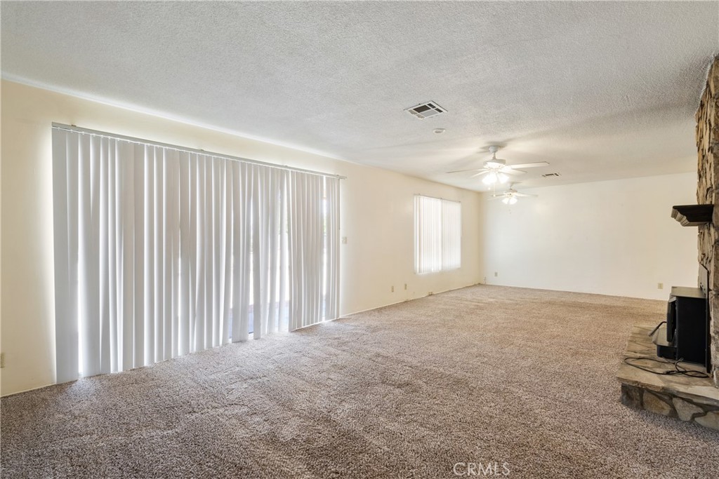 10004 Oakwood Avenue Property Photo 18