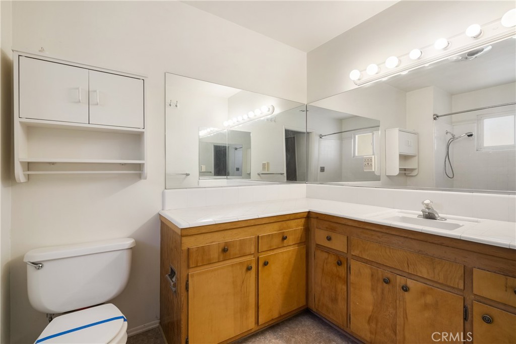 10004 Oakwood Avenue Property Photo 20