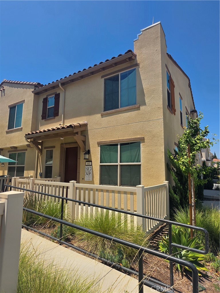 440 N Glenwood Avenue Property Photo 1