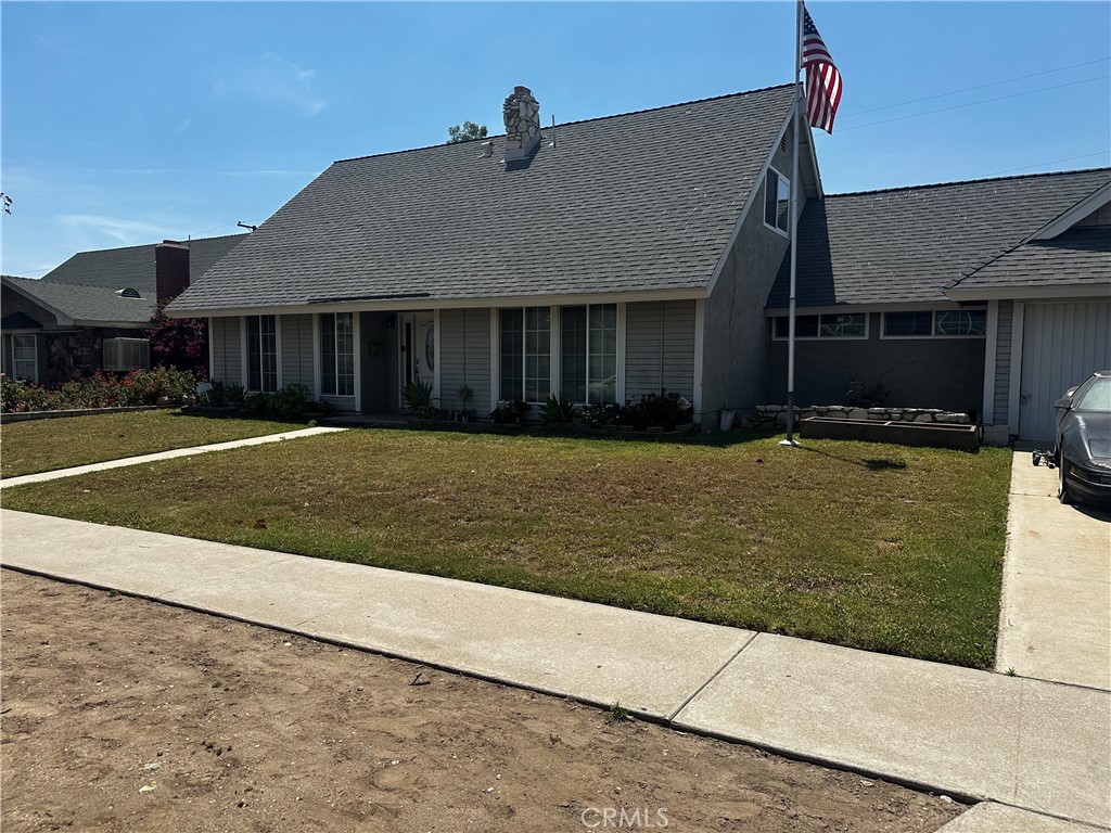 1374 N Primrose Avenue Property Photo 1