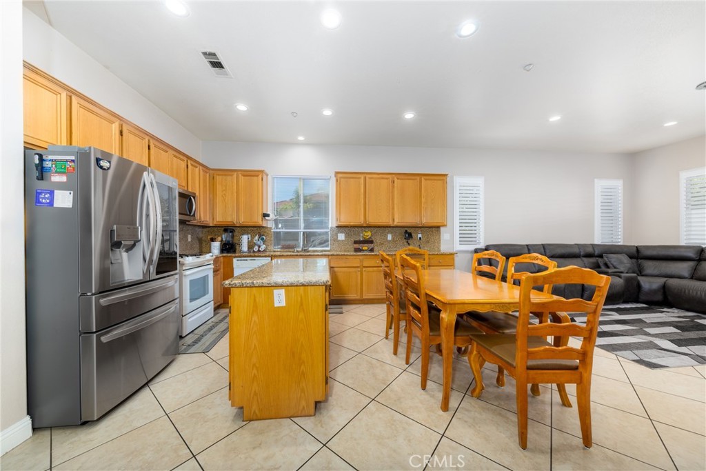 7239 Plumrose Street Property Photo 15