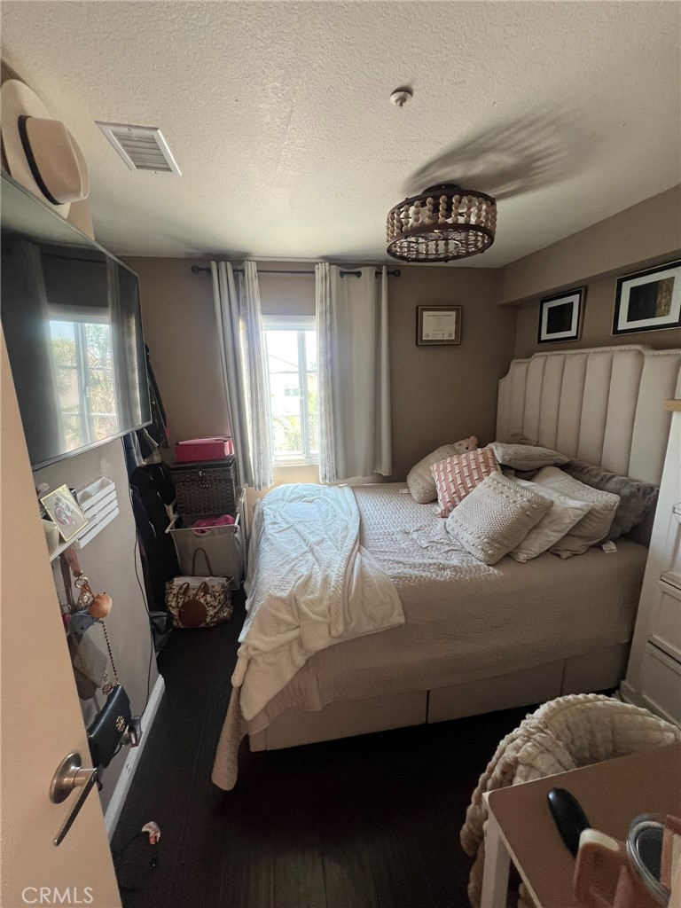 17081 Fern Street Property Photo 11