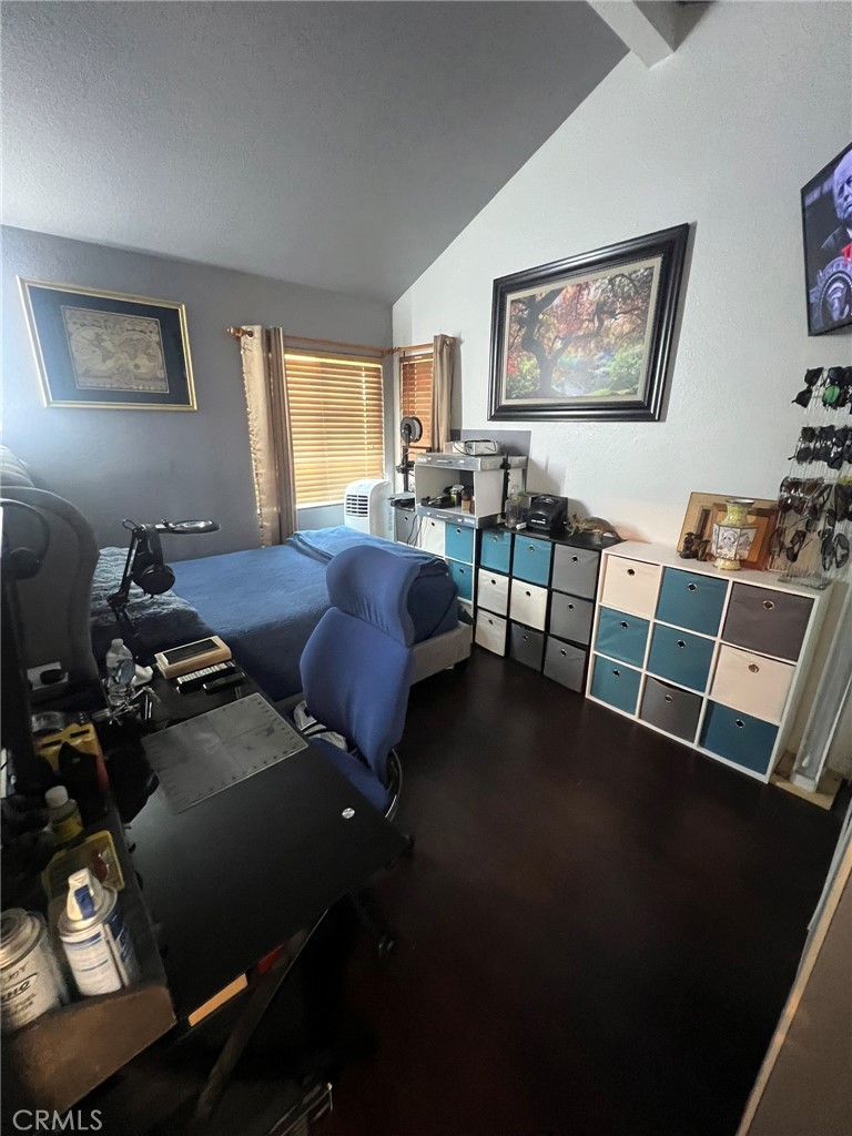 17081 Fern Street Property Photo 12