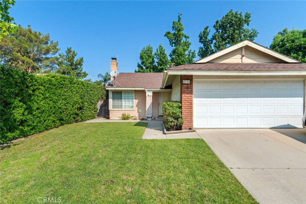 6732 Plum Way Property Photo 2