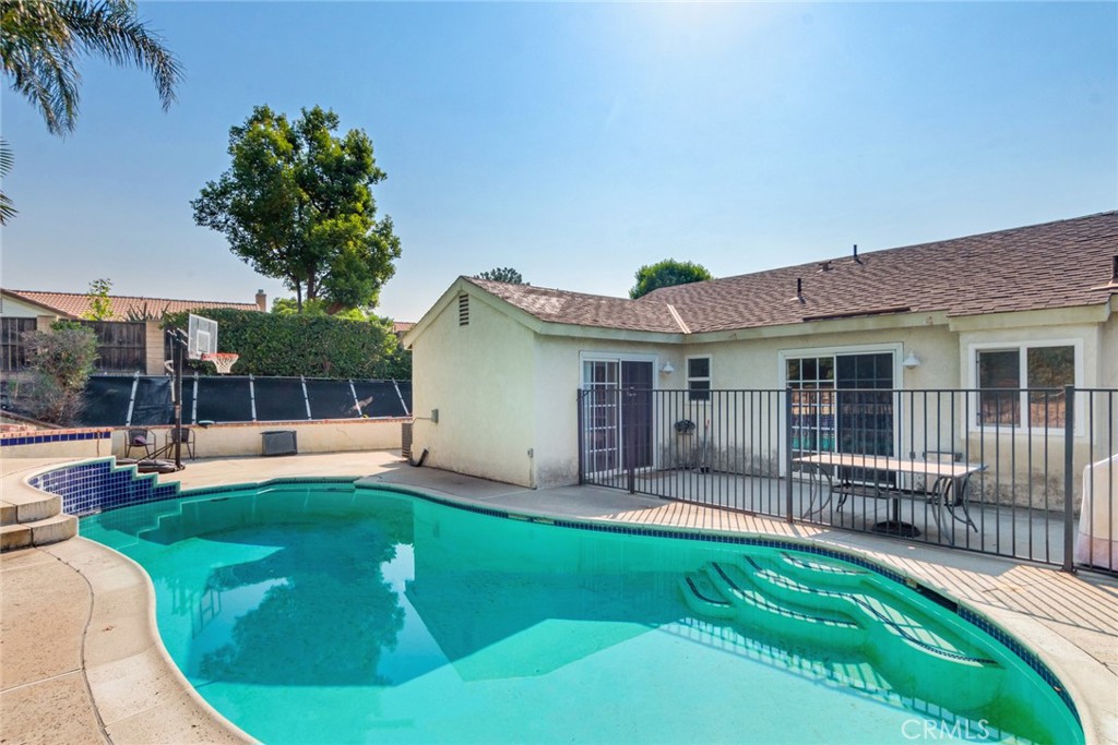 6732 Plum Way Property Photo 16