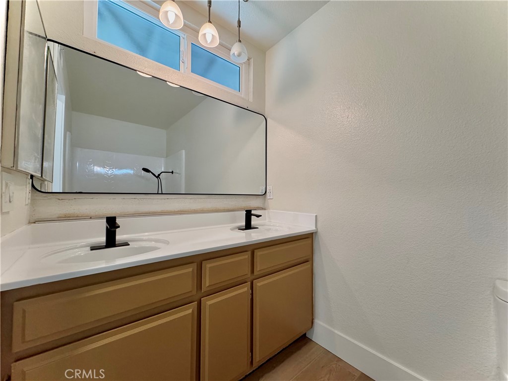 1653 N Fillmore Avenue Property Photo 15
